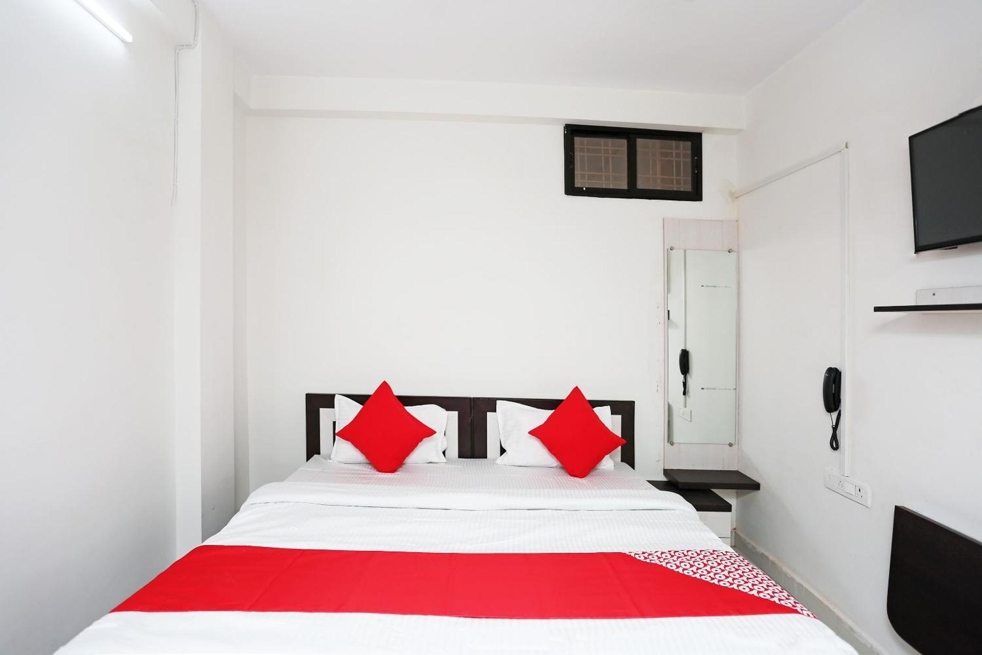Hotel O 30359 Hotel The Vinayak Bhopal Bagian luar foto