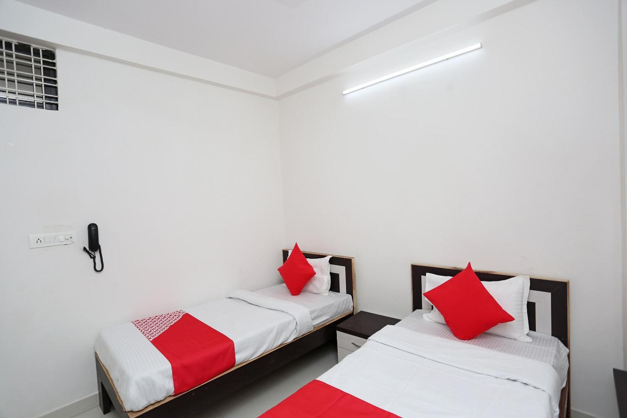 Hotel O 30359 Hotel The Vinayak Bhopal Bagian luar foto