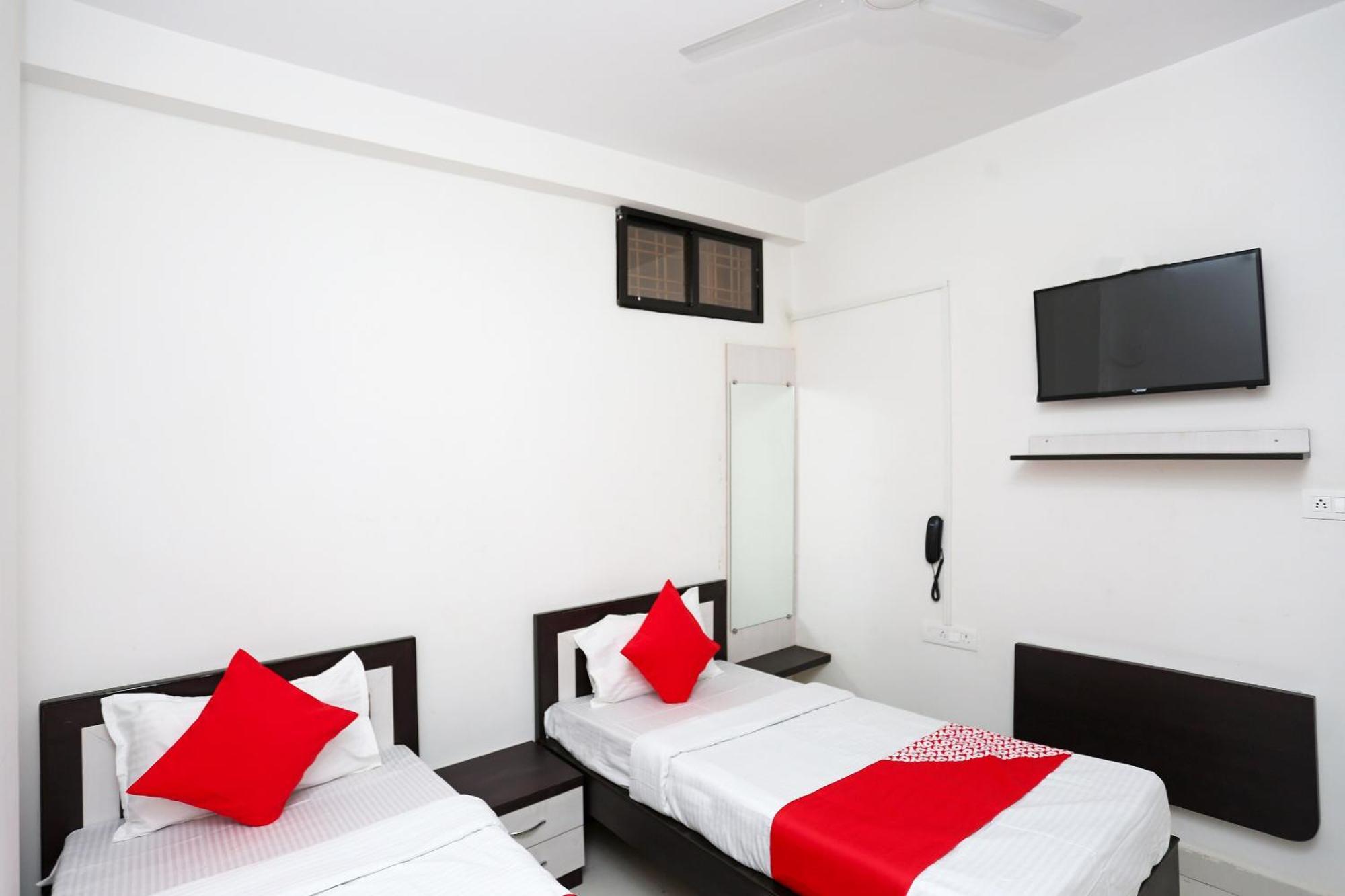 Hotel O 30359 Hotel The Vinayak Bhopal Bagian luar foto