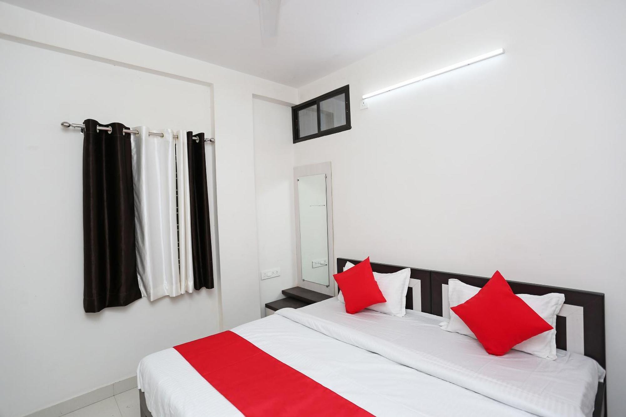 Hotel O 30359 Hotel The Vinayak Bhopal Bagian luar foto