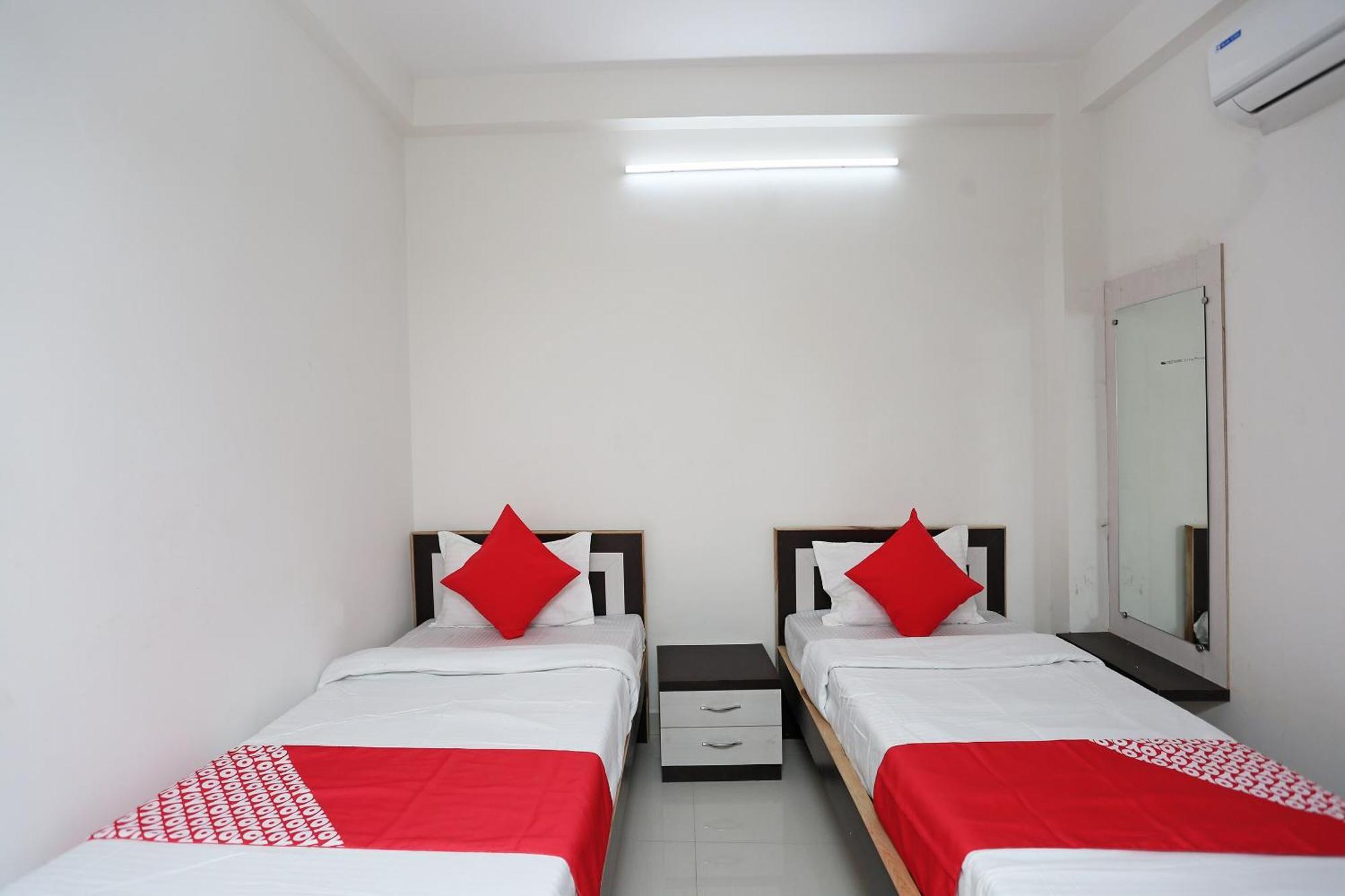 Hotel O 30359 Hotel The Vinayak Bhopal Bagian luar foto
