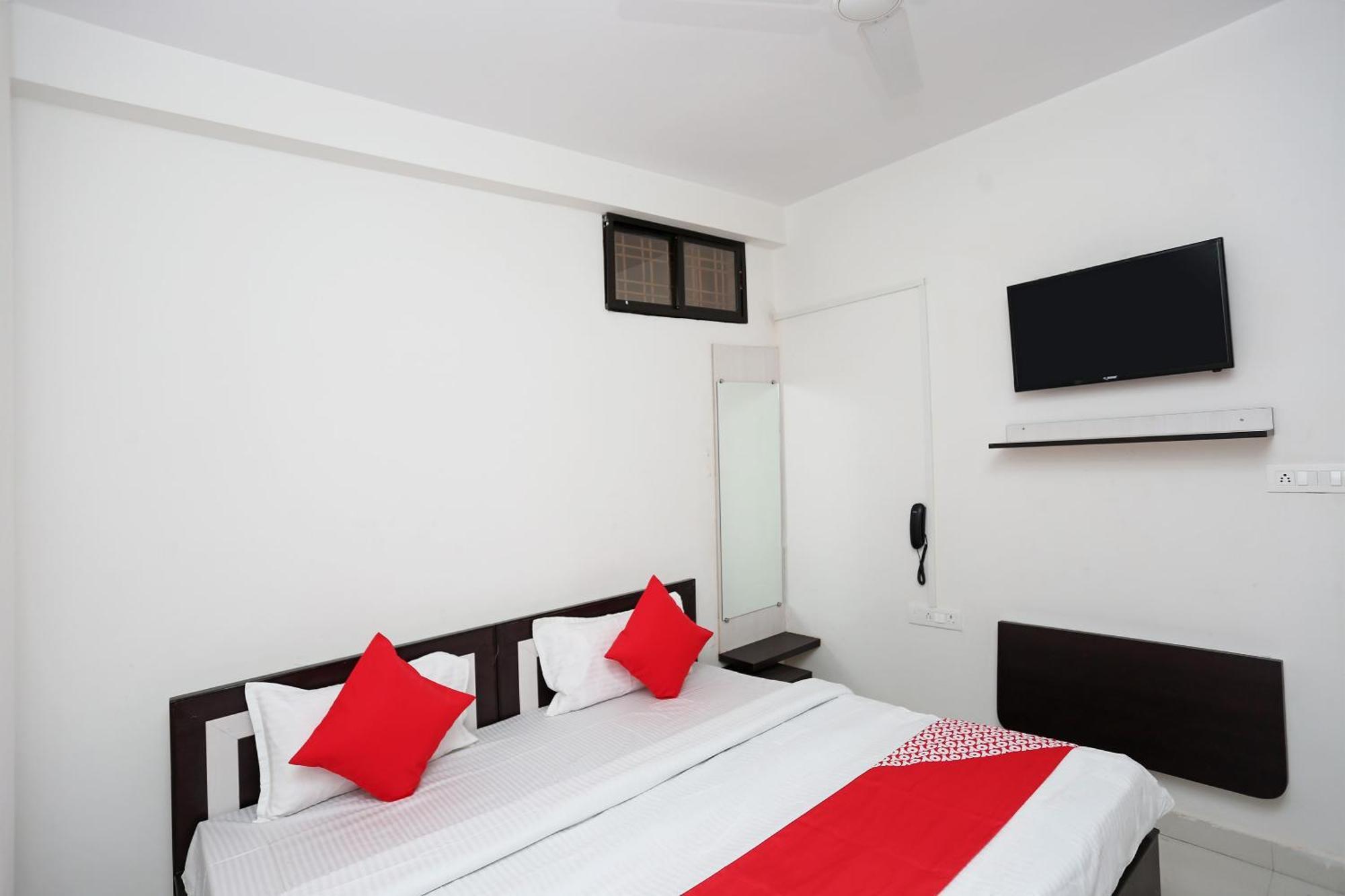 Hotel O 30359 Hotel The Vinayak Bhopal Bagian luar foto